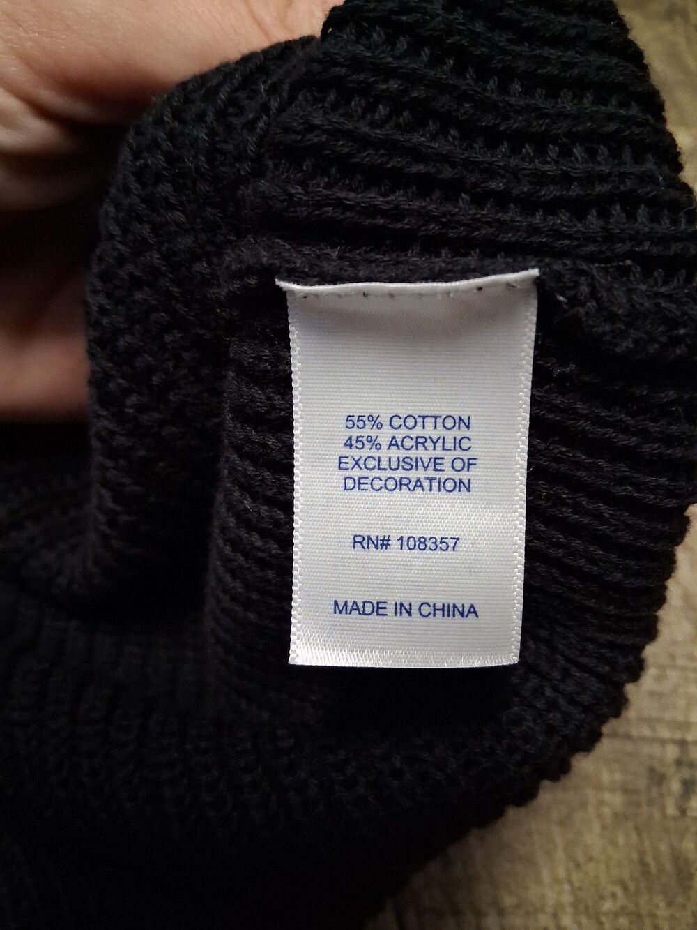 NEW! Women's St. John's Bay Black Knit Sweater w/ Flower Embroidery, Size Large - Picture 9 of 11